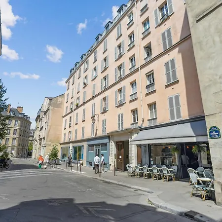 Escapade Elegante Dans Le Marais